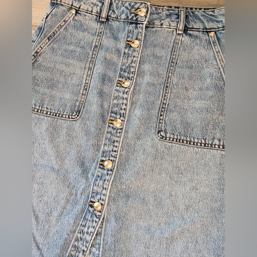 Michael Kors Denim Skirt EUC - Picture 2 of 4